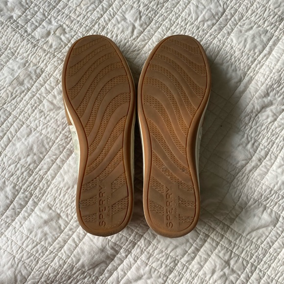 Size 6.5 Sperry Boat Shoes - Picture 6 of 6